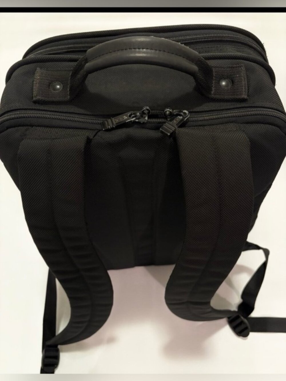 Tumi Backpack Alpha Black Laptop Backpack (Model 2644D3) Older Version - Picture 14 of 16